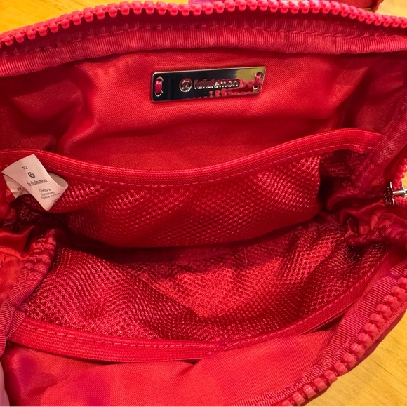 lululemon pink belt bag - Picture 3 of 5